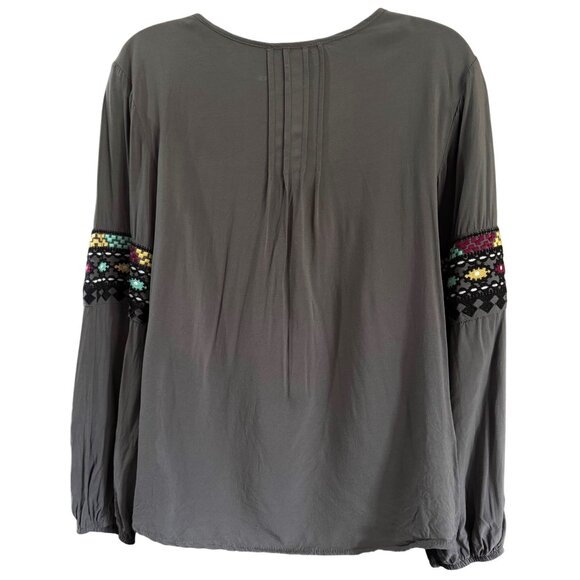 Solitaire Top M Bohemian Gray Tunic Top Aztec Embroidery & Tassel Tie - Picture 2 of 8